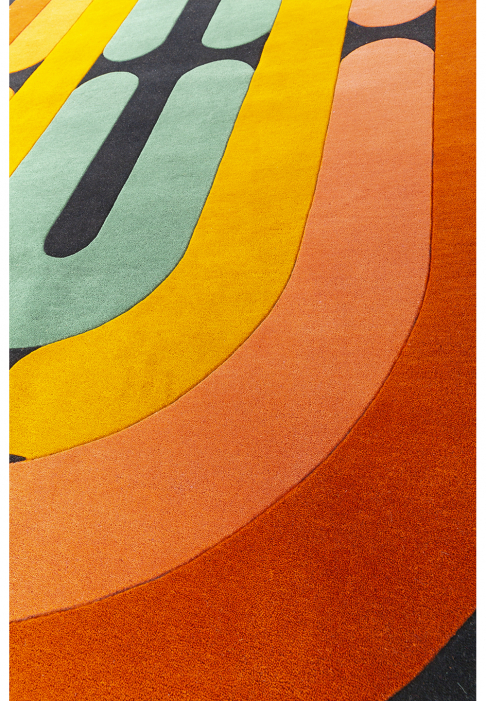 TAPIS-MINOTOR-OBLONG-CUIVRE_detail1.jpg Tapis oblong à lignes géométriques, détail gros plan