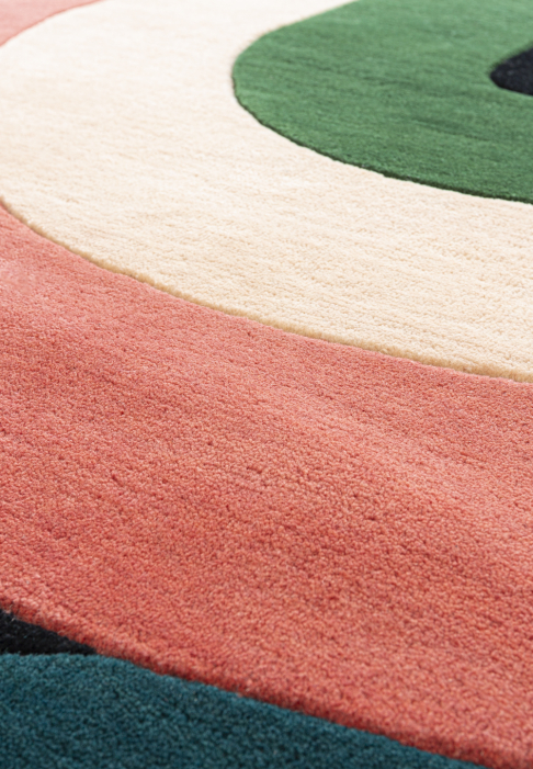 Rug with geometric lines, oblong shape, close-up