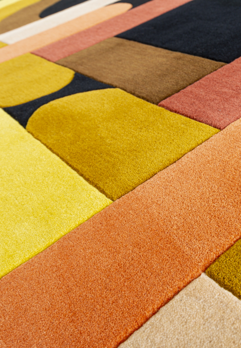 TAPIS-MINOTOR-NEF-AMBRE-detail2.jpg Tapis nef à lignes géométriques, détail gros plan