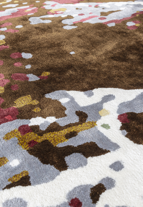 RUG-FORESTHIKE-ROND-BRONZE-detail1.jpg Rug that evoques plants and light, detail