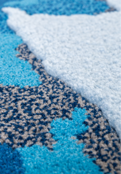 Tapis rectangulaire avec traces de pas d'ours polaire détail