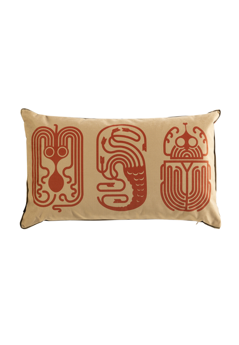 COUSSIN_BESTIAIRE_TRIBUS_terracotta_3.jpg Coussin rectangulaire motif Poulpe Hydre Scarabée verso